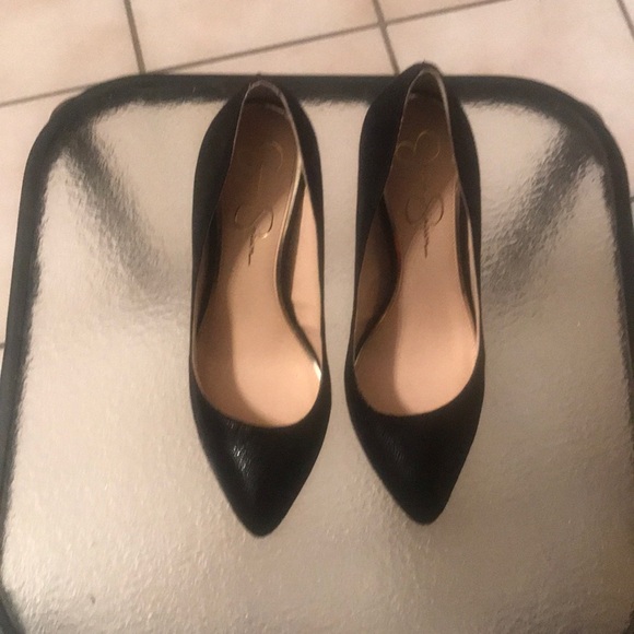 Jessica Simpson Heels worn 1 time - Picture 1 of 2